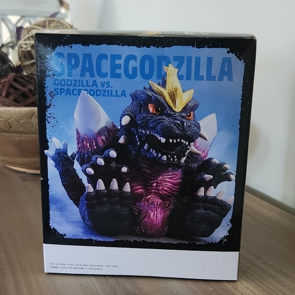 🦖 Bandai Namco Space Godzilla Figure – Kaiju Collectible, NIB, NWT - Picture 4 of 14